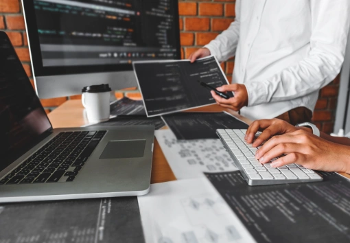 advice and outsourcing